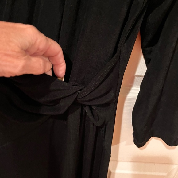 Black Chico’s dress size 2 Surplus front side knot long sleeve lightweight - Picture 2 of 7